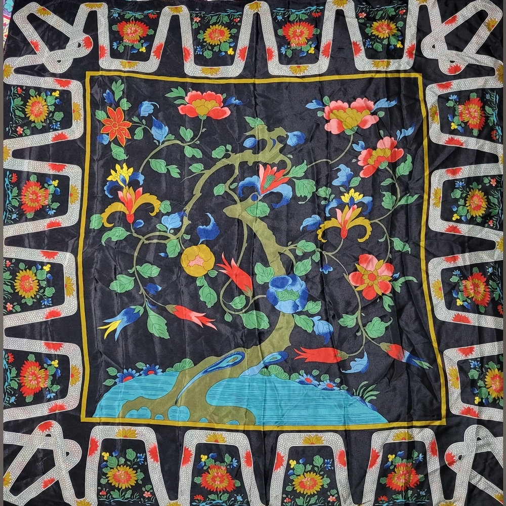 Metropolitan Museum of Art Qing Tree Dynasty Collectors SILK Scarf 34" Square